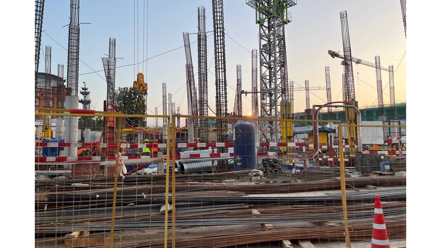 Строительство подземного паркинга для офиса СИБУРа в центре Москвы